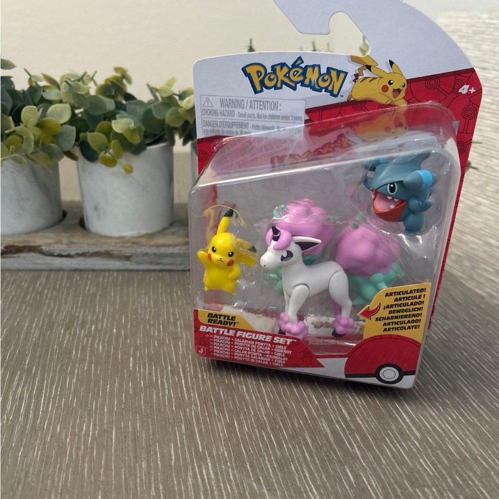 Pokemon Battle Set Pikachu, Galarian Ponyta and Gible Set New 2025 RARE!!! New!!